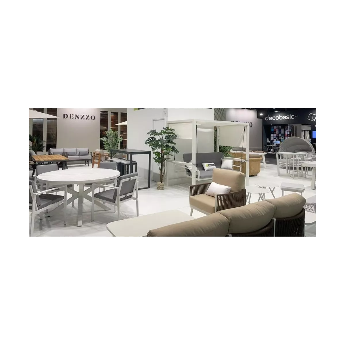 Table Nerja 145 en Aluminium blanc avec allonge