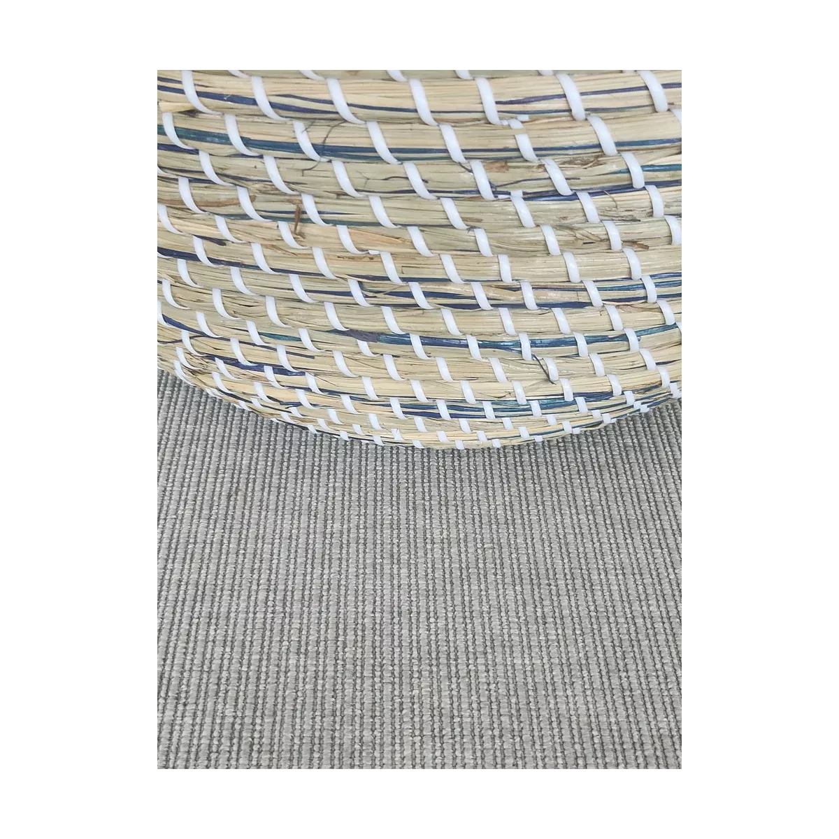 Panière Jade à linge en Jonc bleu 46x67