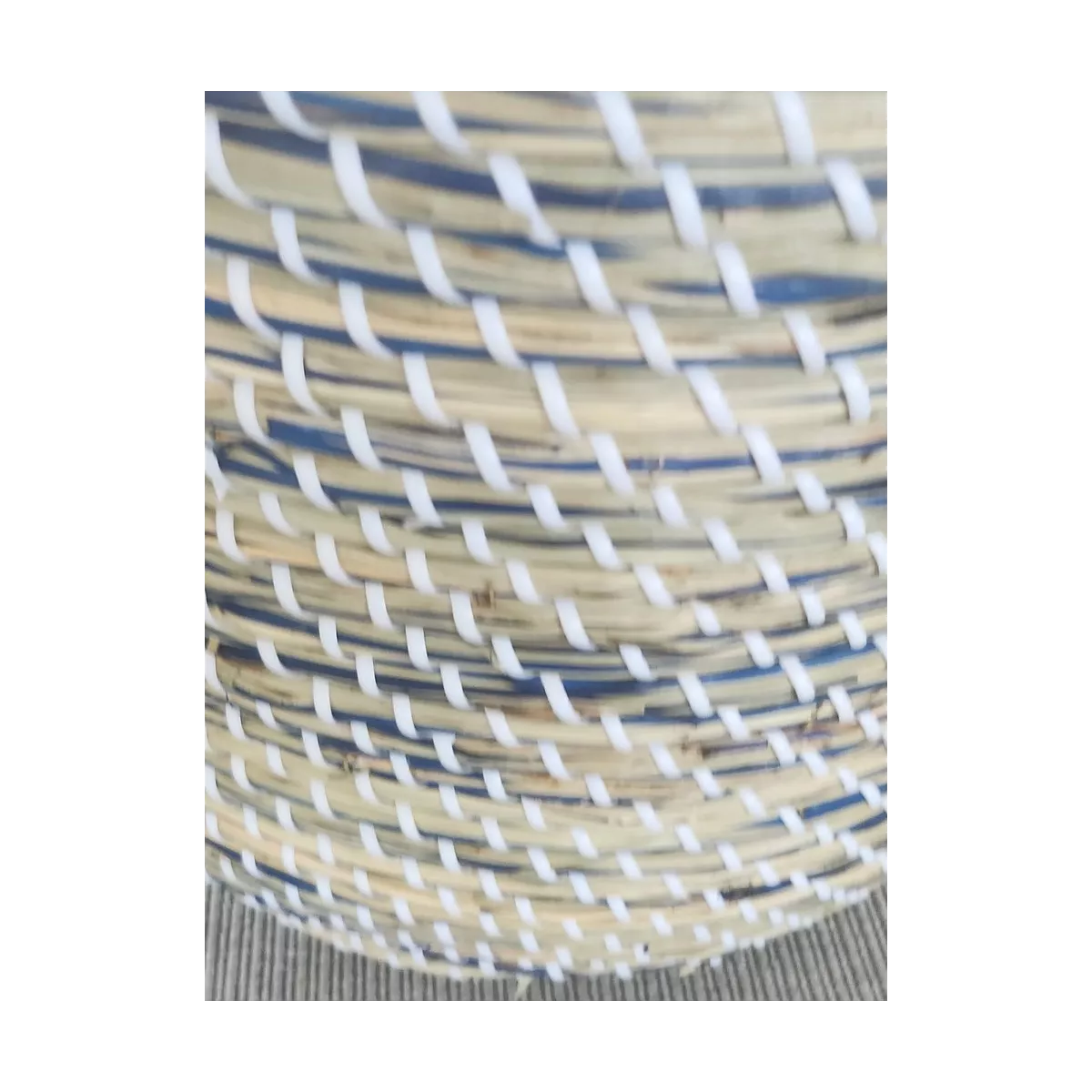 Panière Jade à linge en Jonc bleu 32x43