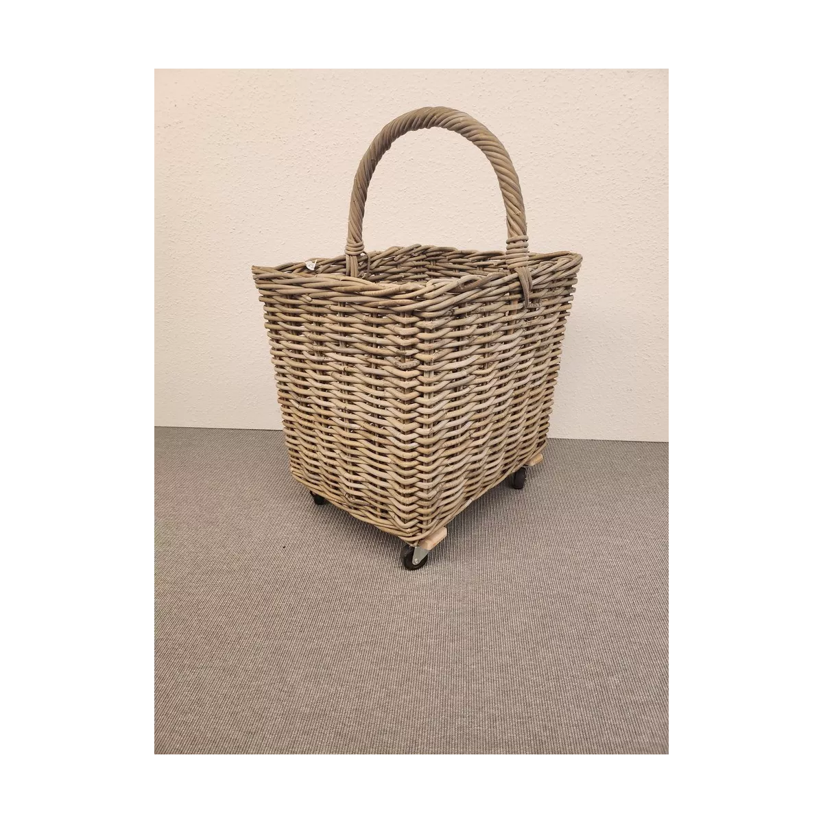 Panier à Bois sur Roulette Julia