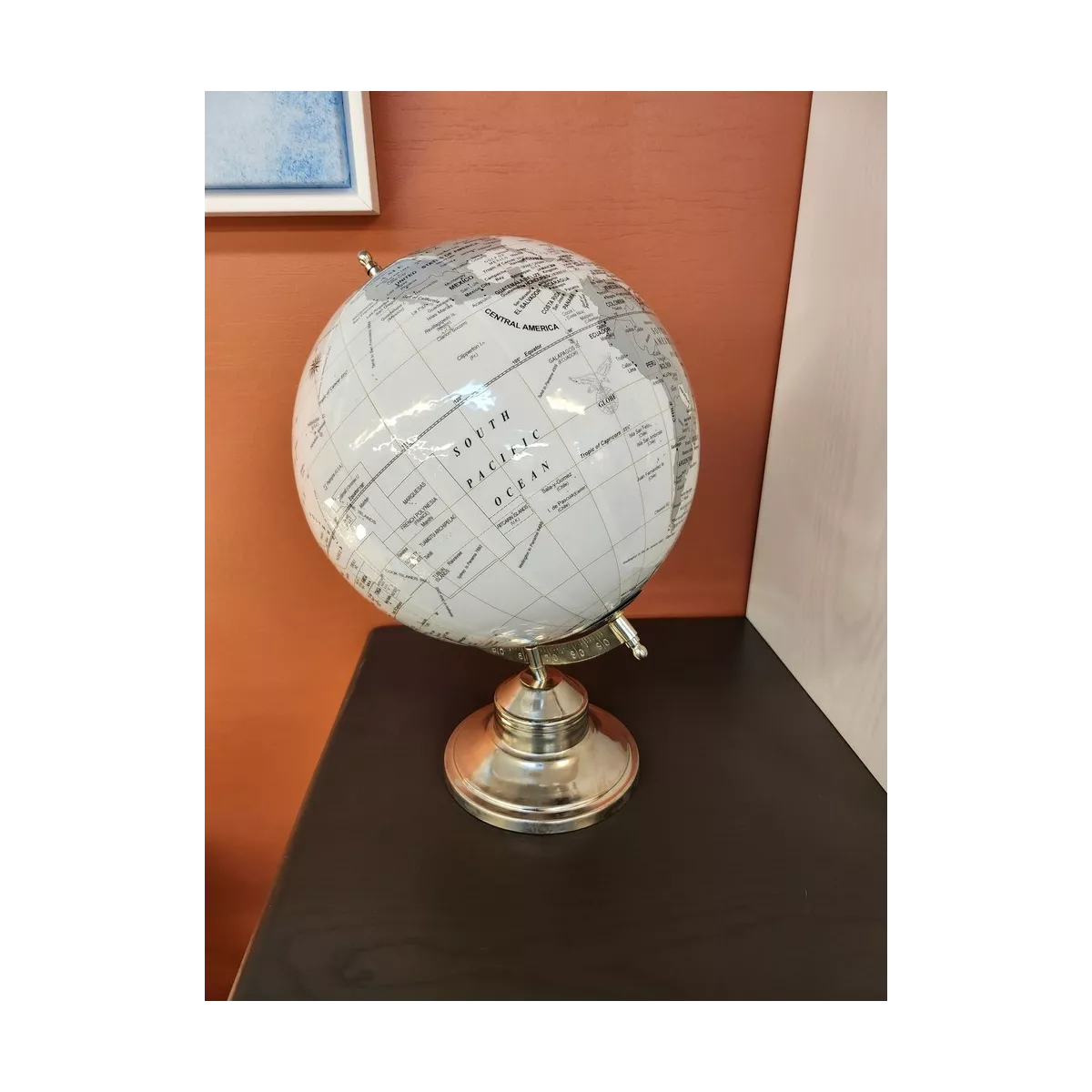 Mappemonde Argentée H.38cm