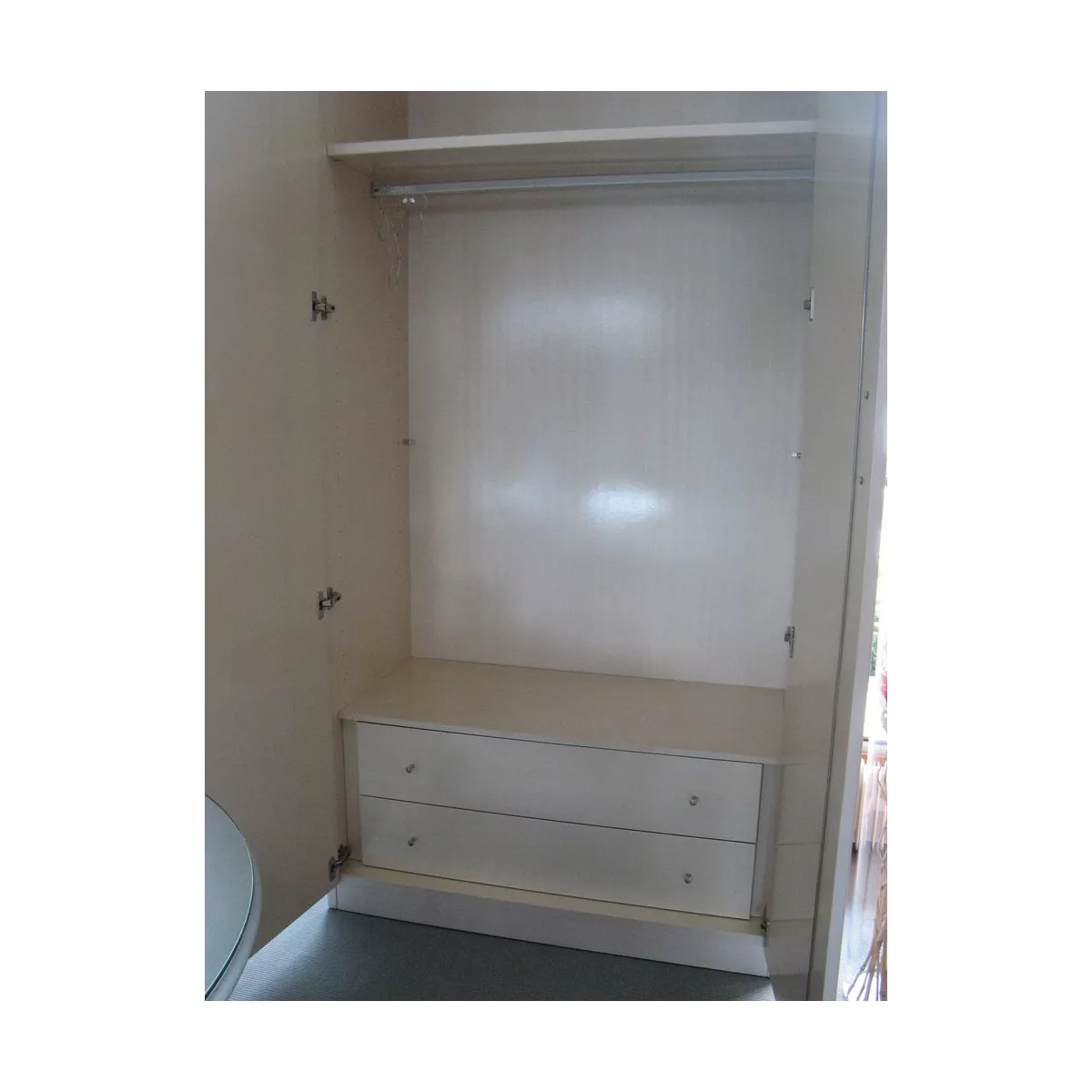 Armoire Traill 2 portes Charnières Nacre