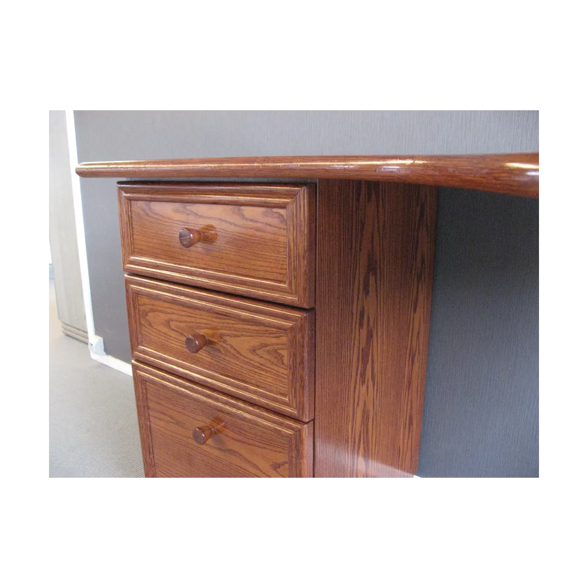 Bureau Kos Cognac