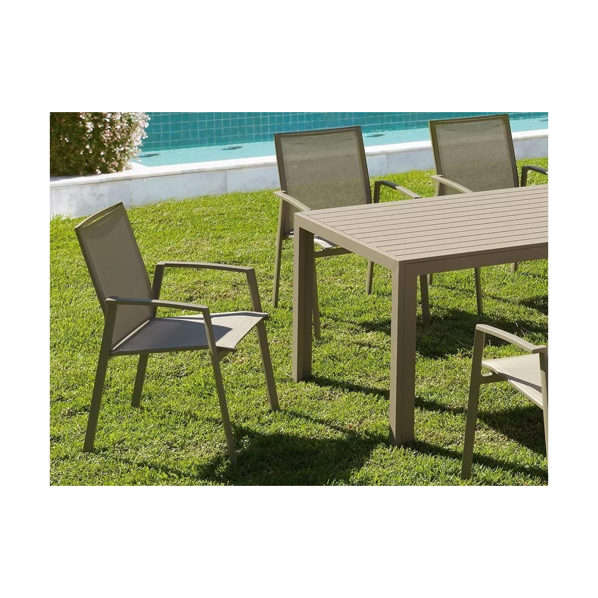 Table Faro Taupe 150