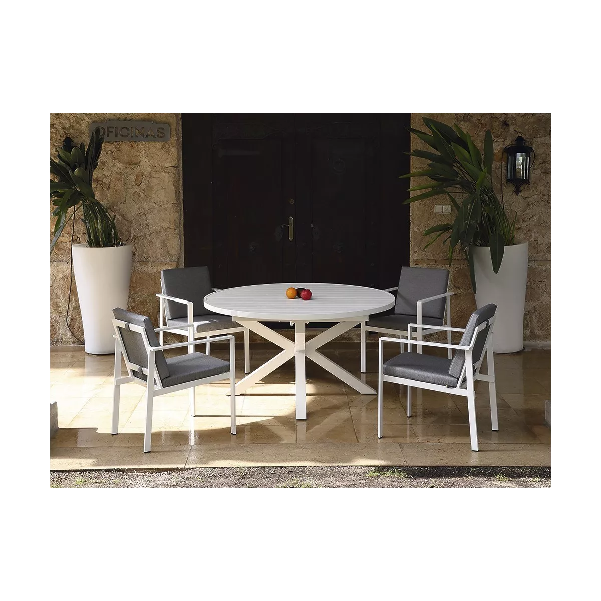 Table Nerja 145 en Aluminium blanc avec allonge