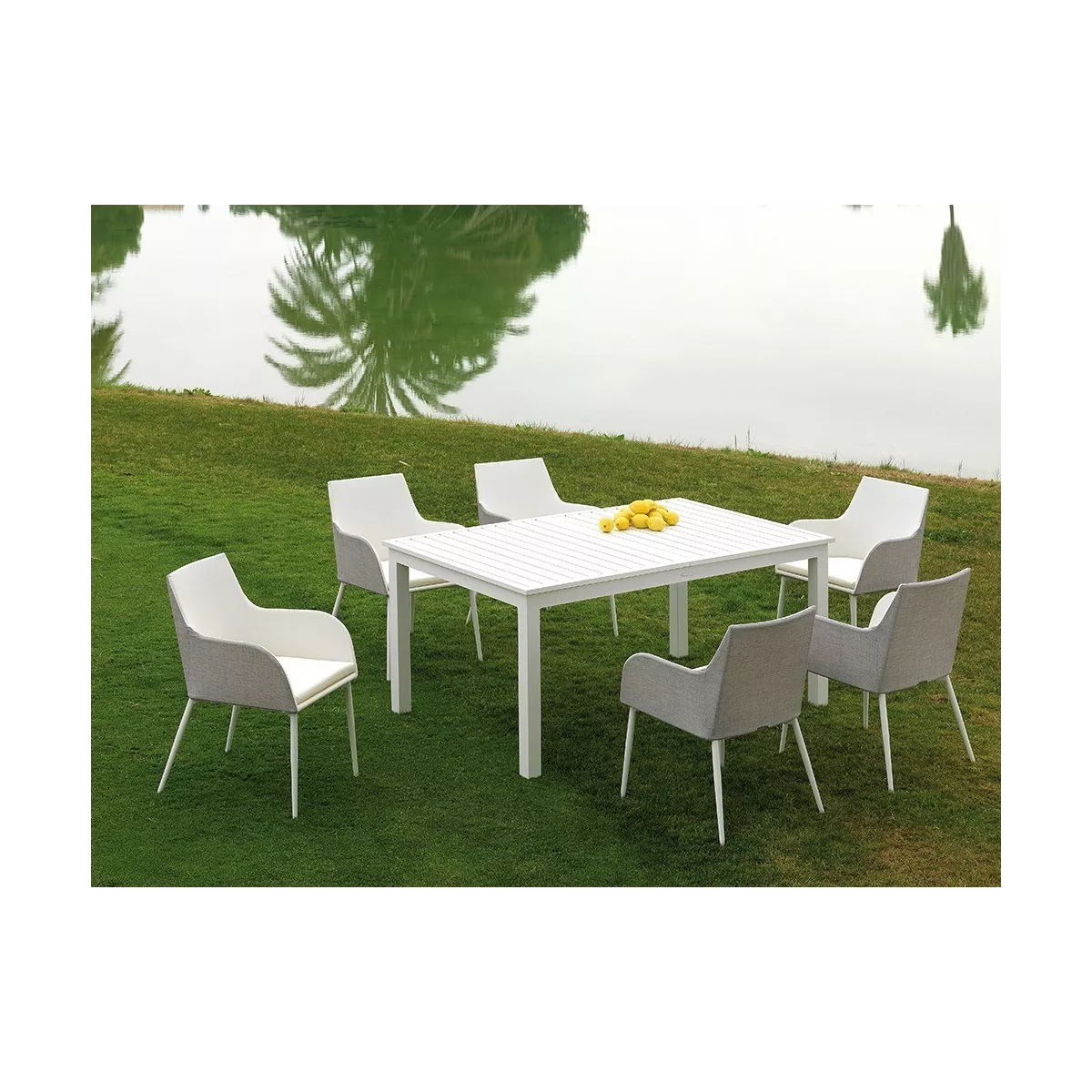 Table Nerja 180/240 en Aluminium blanc avec allonge