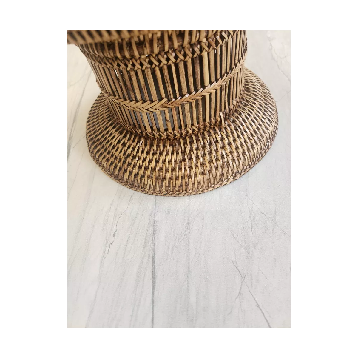 Plateau avec pied en Rotin Antique 30x30