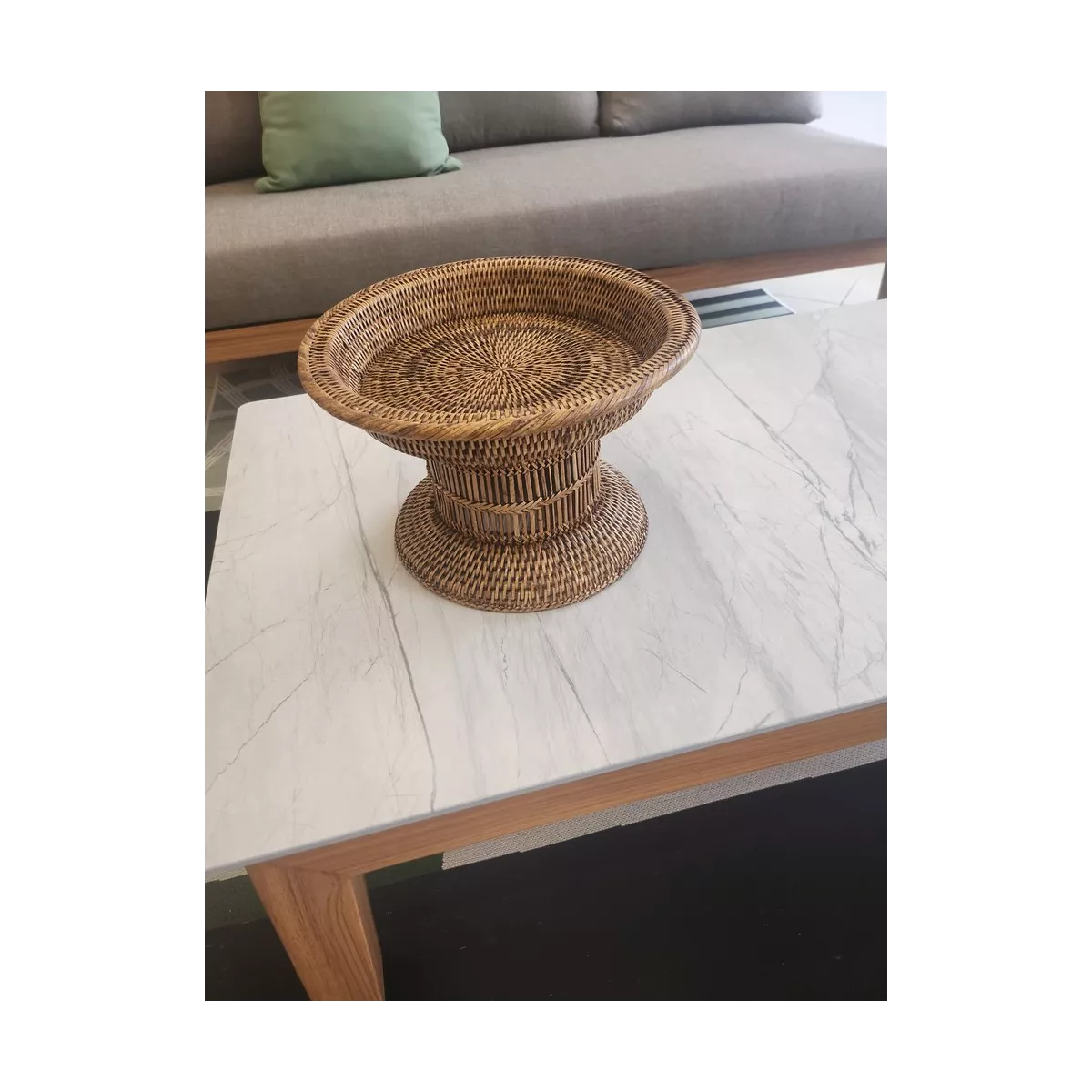 Plateau avec pied en Rotin Antique 30x30