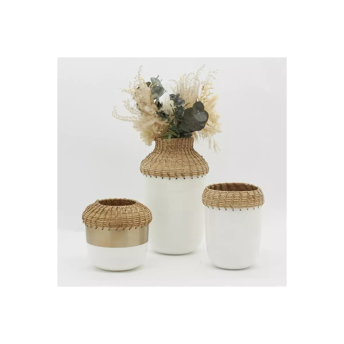 Vase Métal blanc et rotin
