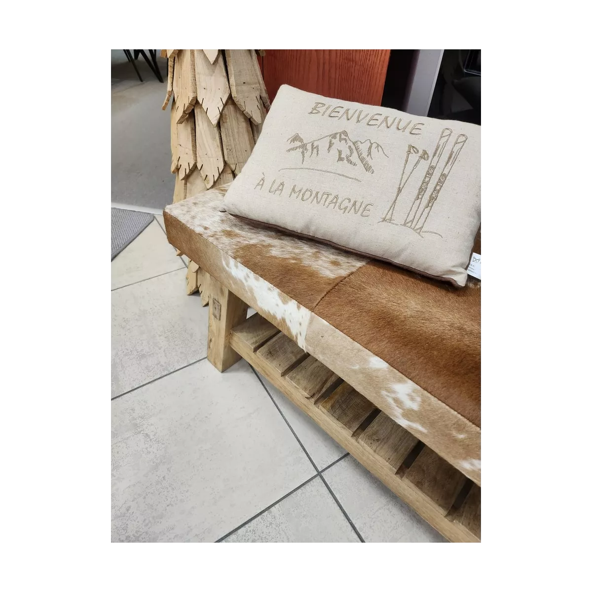 Banc rectangulaire peau de vache