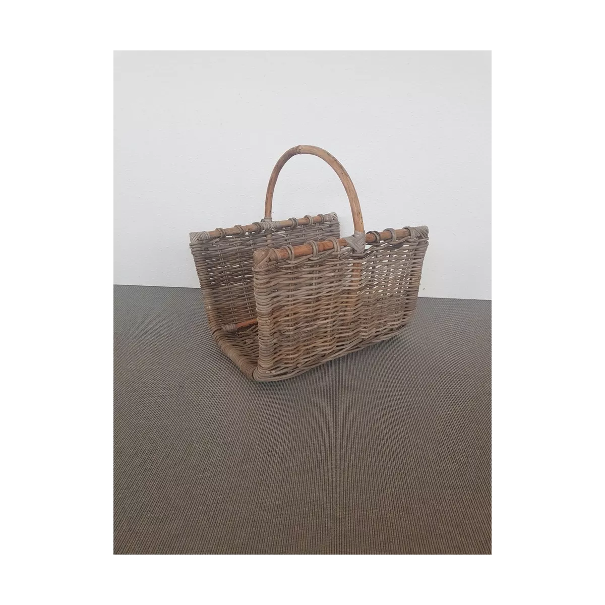 Panier à Bois Kubu en V