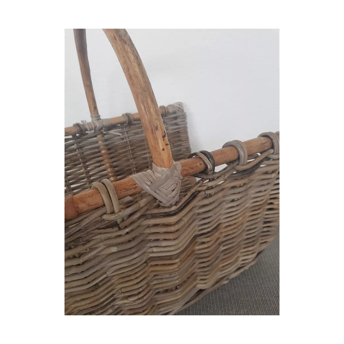 Panier à Bois Kubu en V