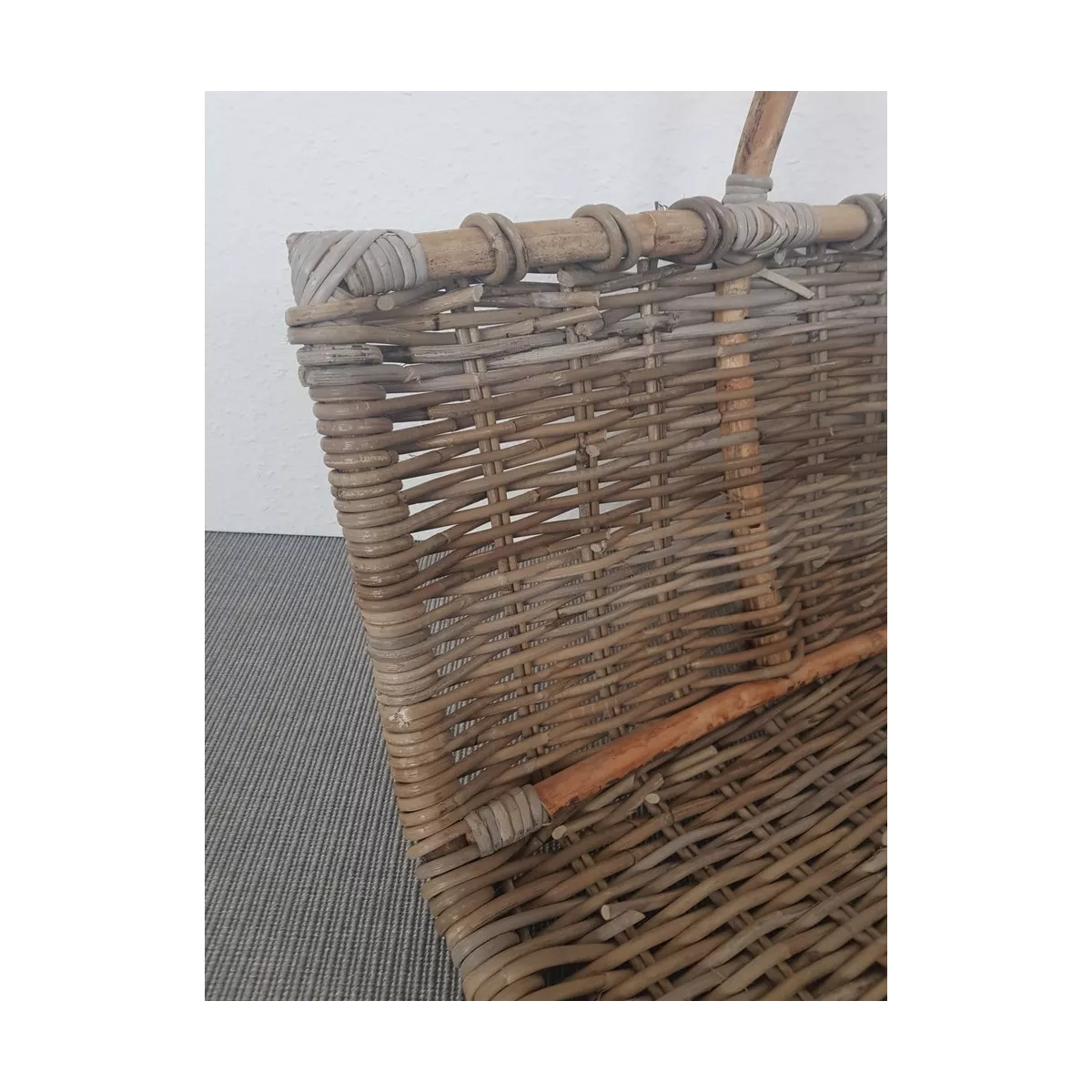 Panier à Bois Kubu en V