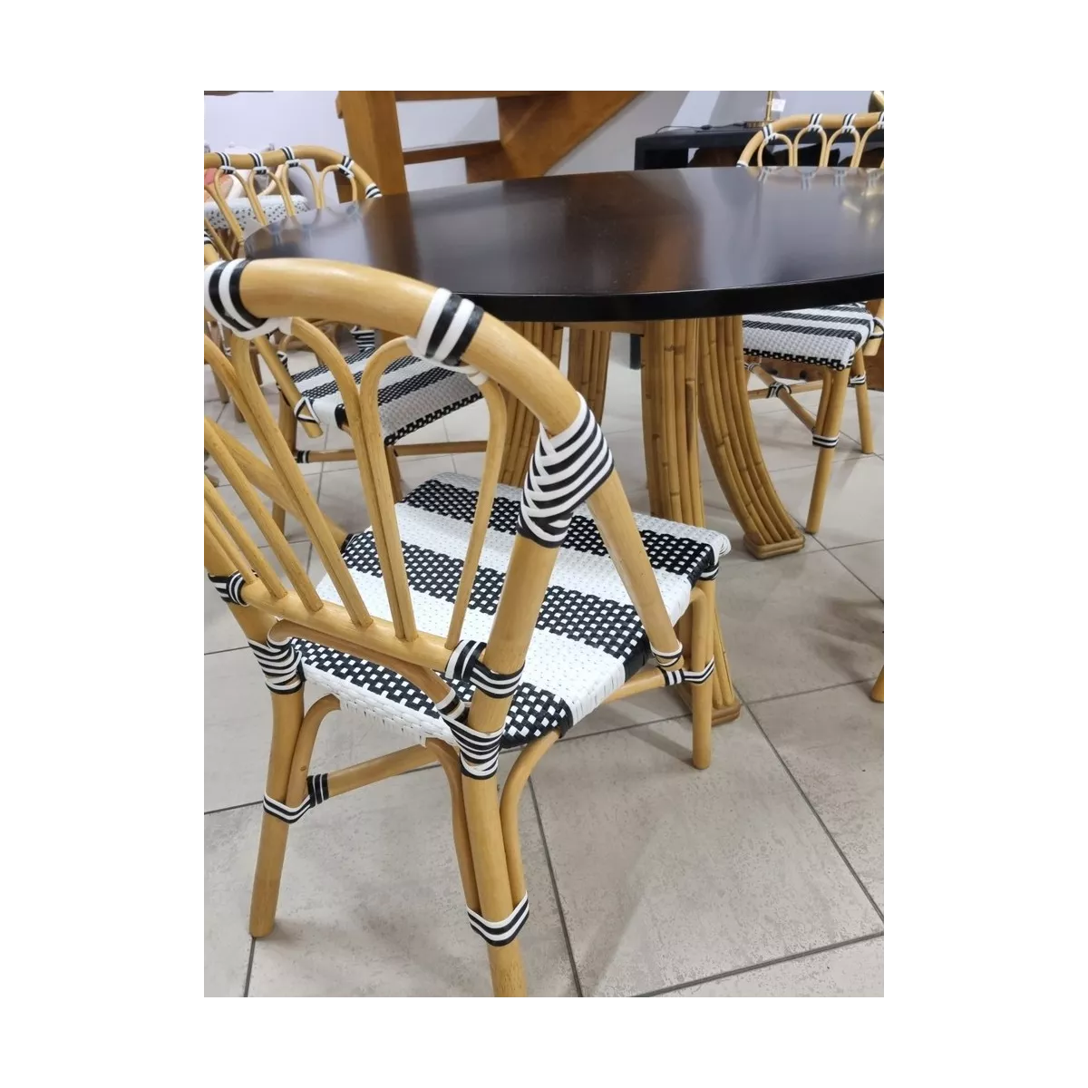Chaise Bistrot Jili Rotin Noir et Blanc