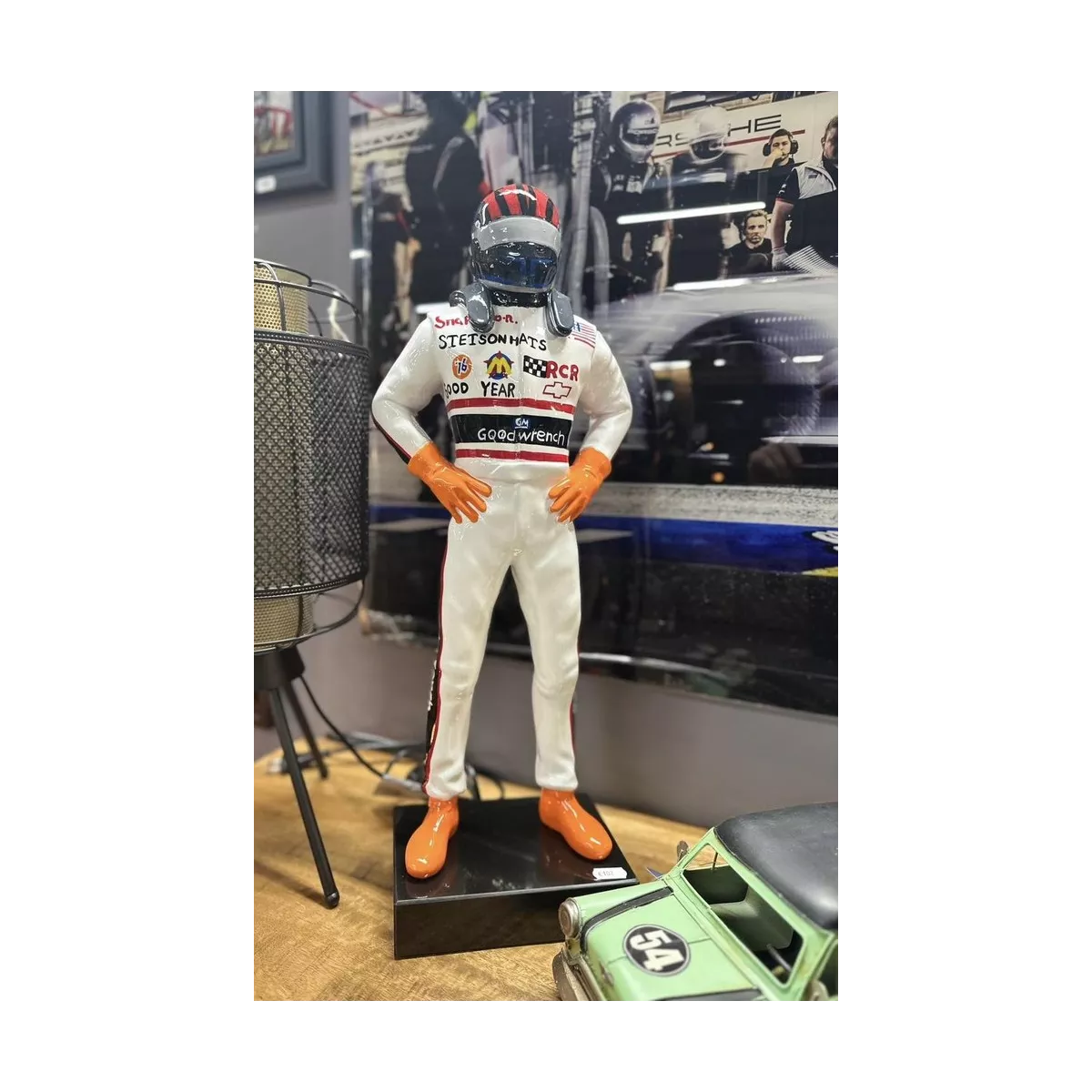Statue Pilote de Formule 1 H.60