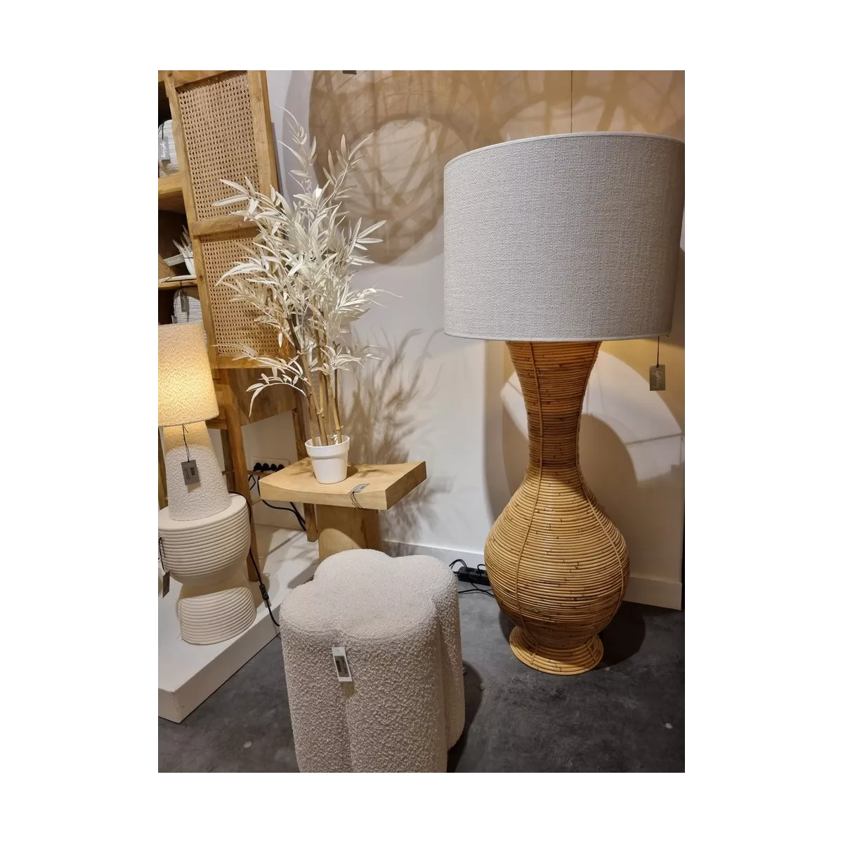 Lampe en Rotin Elancée h140