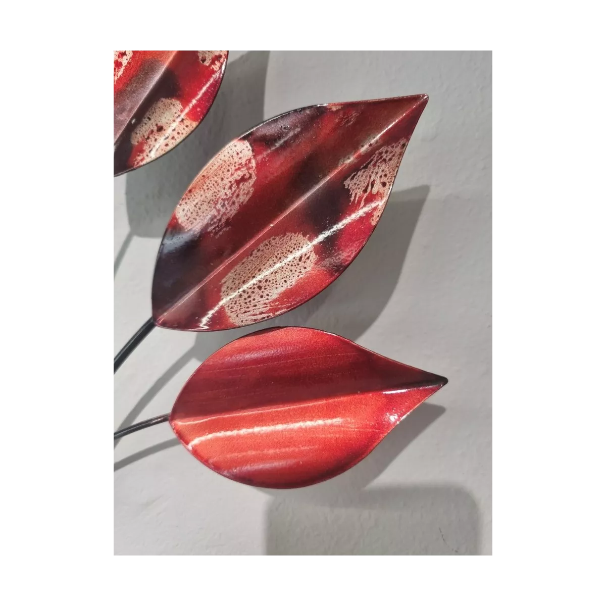 Déco Murale Métal Feuilles Rouges 40x69