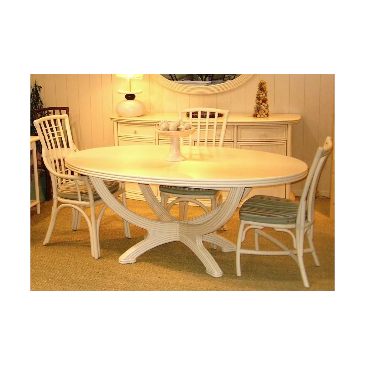 Table Nui Ovale à partir de