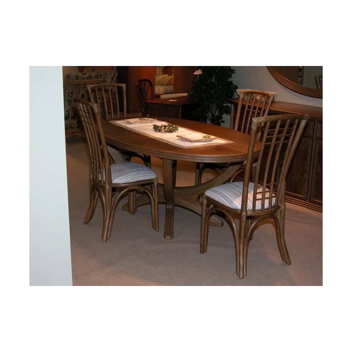 Table Nui Ovale à partir de