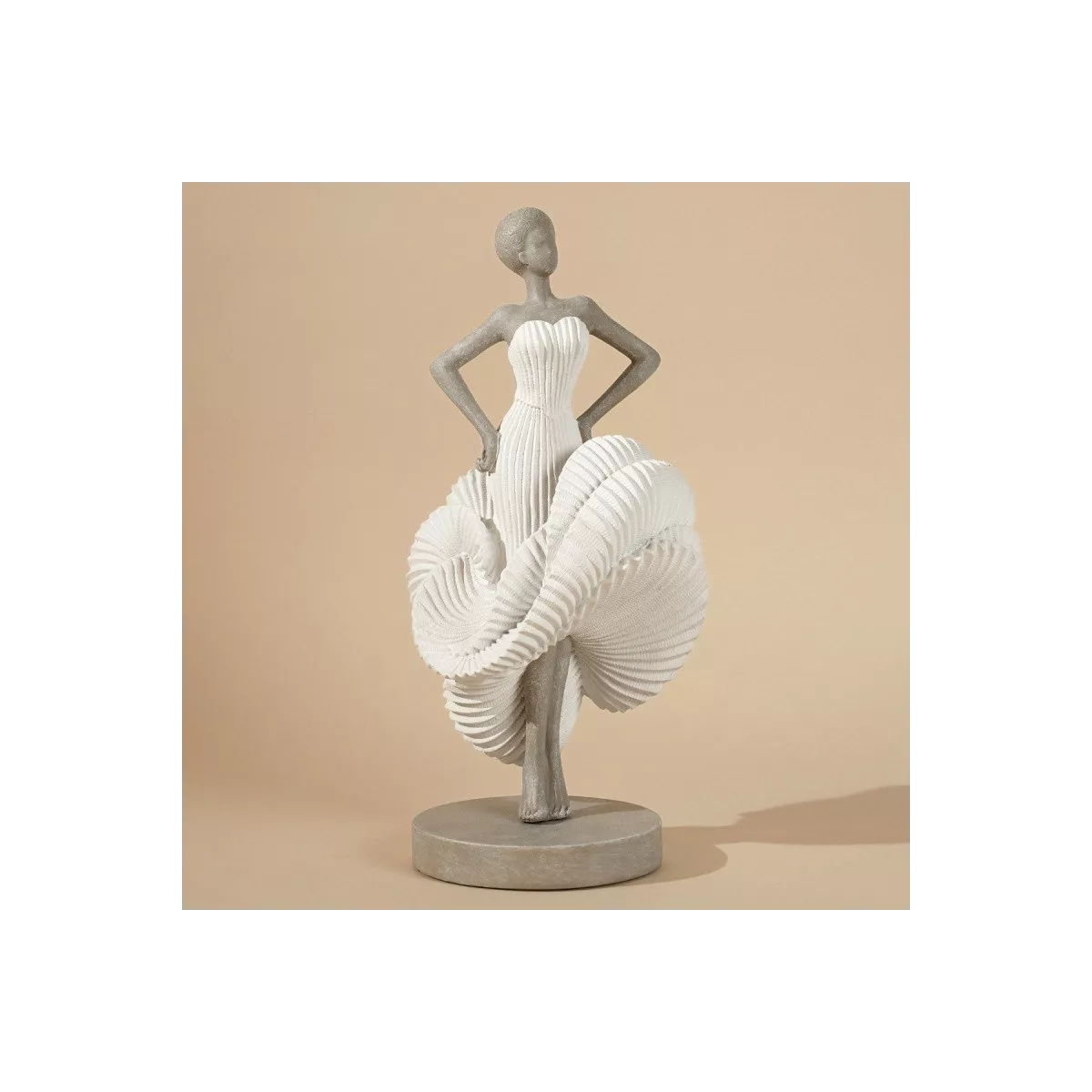 Statue Danseuse Lilibeth 36h