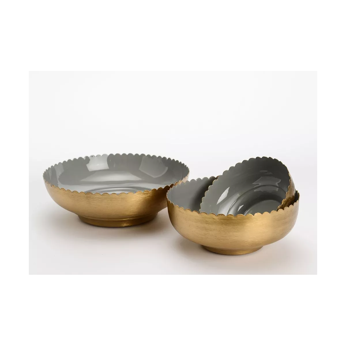 Coupes Email Gris et dentelle dorée serie de 3