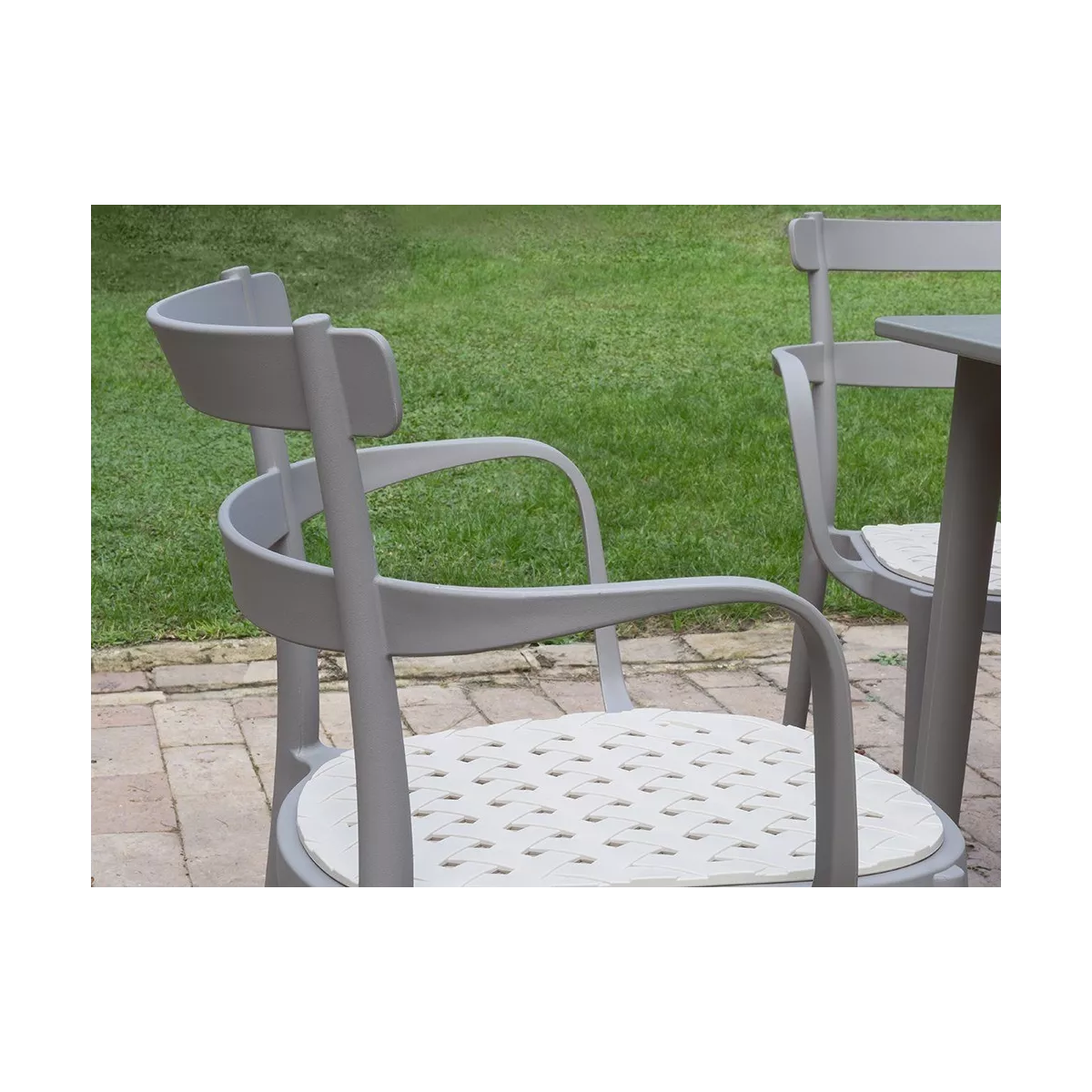 Table Orba Carrée 70x70 Taupe