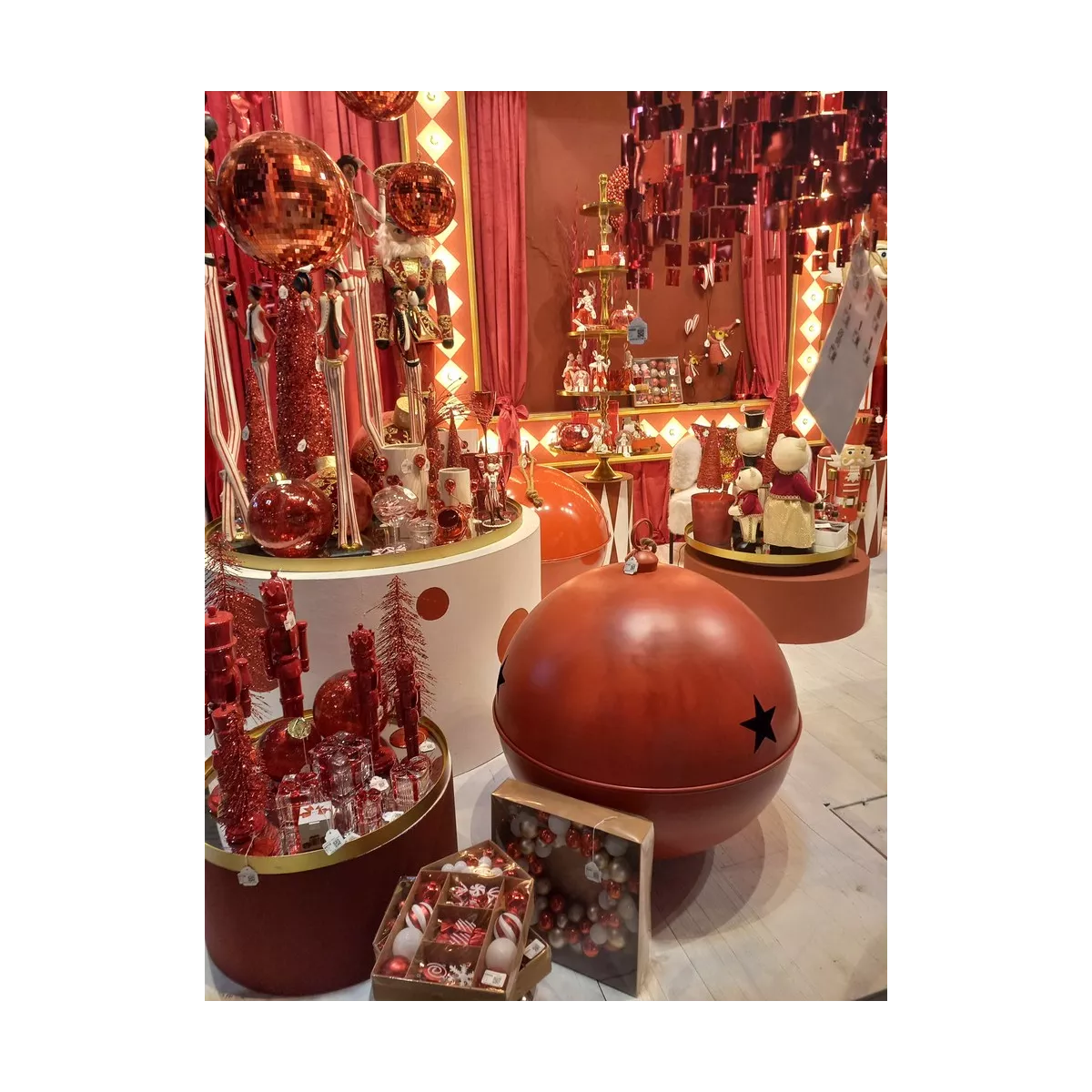 Lampe Led Boule Noël Rouge 20x20