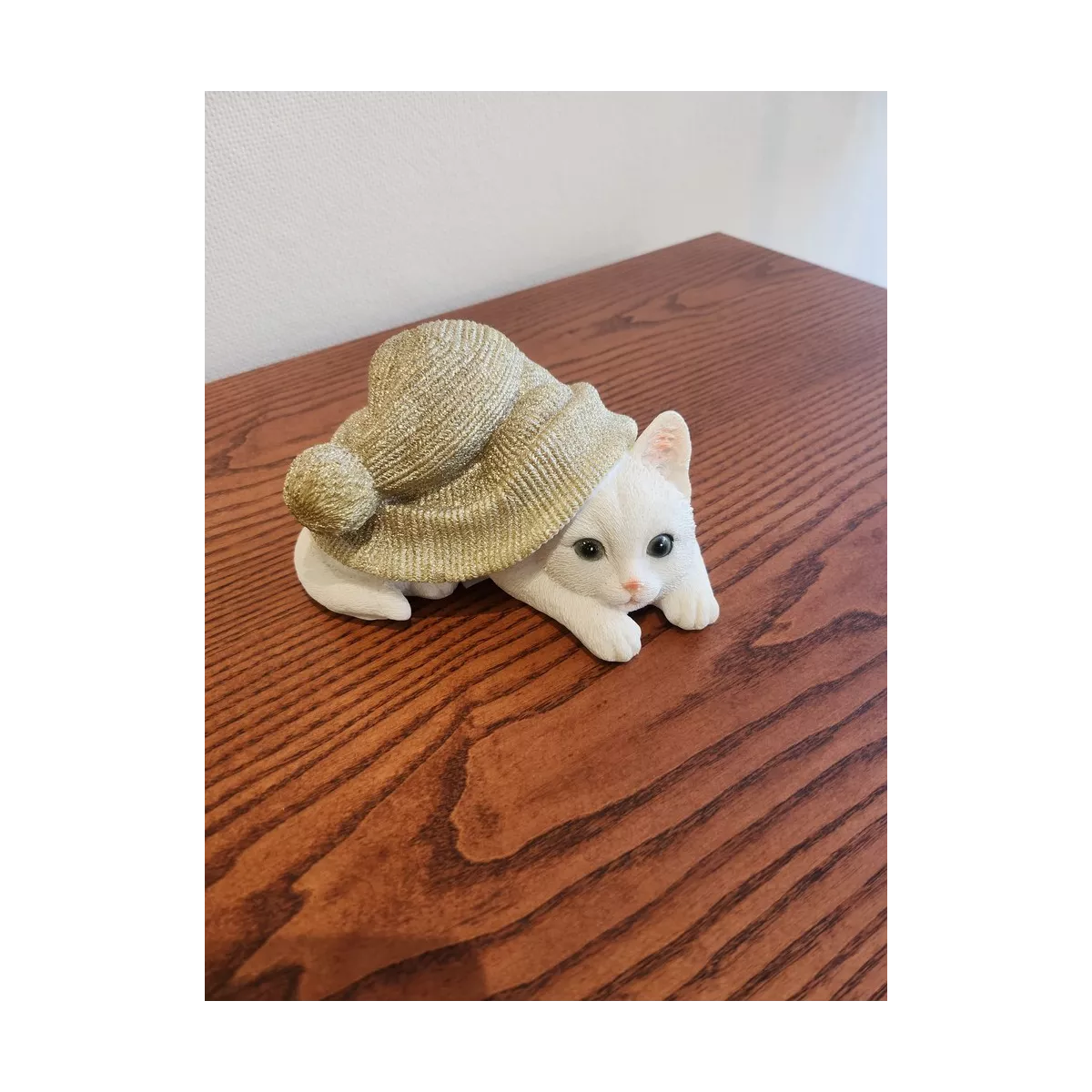 Sculpture chat avec bonnet H.9cm