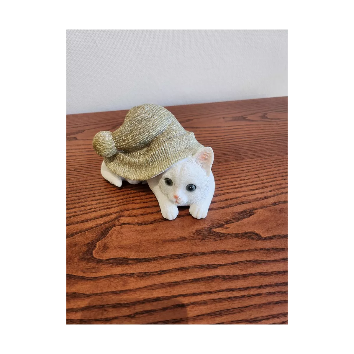 Sculpture chat avec bonnet H.9cm