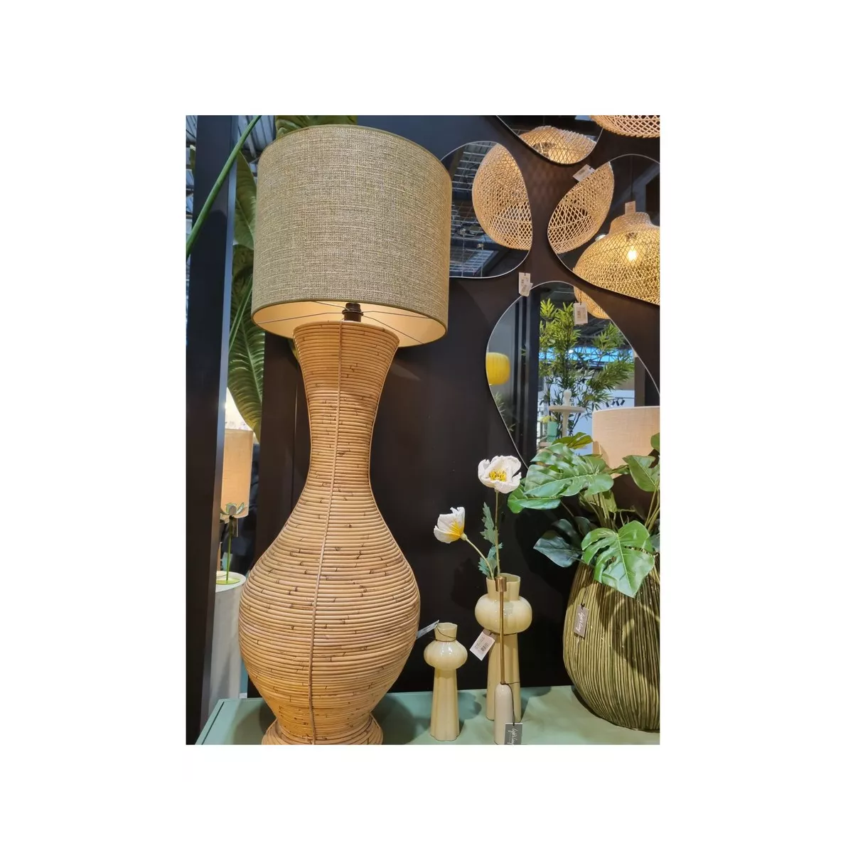 Lampe en Rotin Elancée h140
