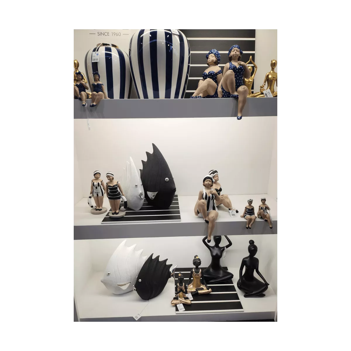 Figurine Becky noir et blanc H.19cm