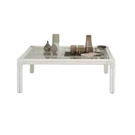 table basse en rotin carrée