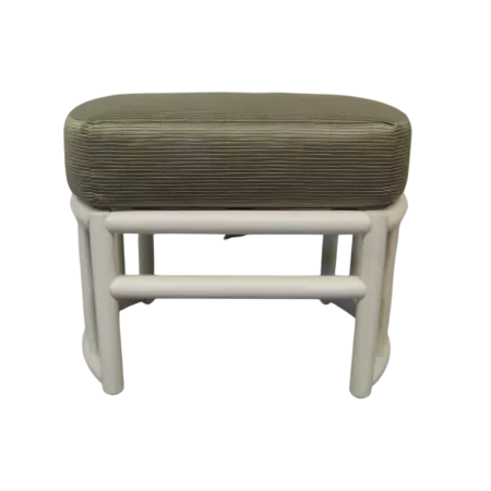 pouf en rotin avec coussin