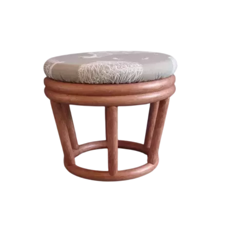 POUF EN ROTIN