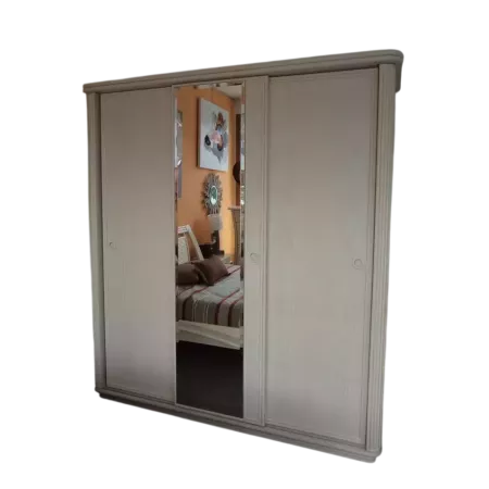 ARMOIRE EN ROTIN