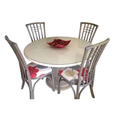 CHAISE EN ROTIN