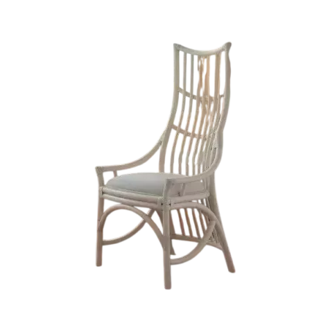 CHAISE EN ROTIN