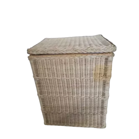 panière à linge en rotin