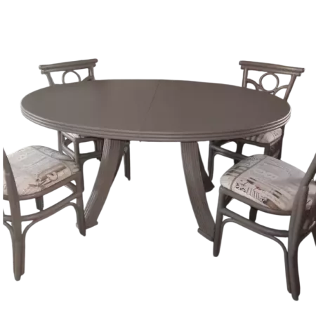 TABLE EN ROTIN