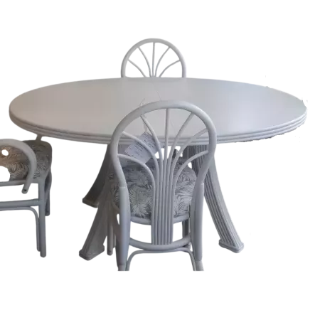 TABLE EN ROTIN