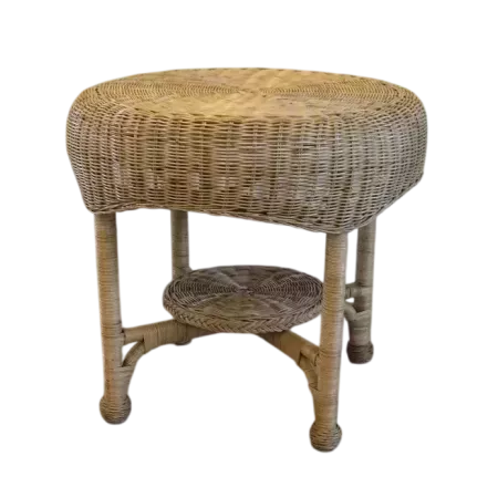 TABLE EN ROTIN