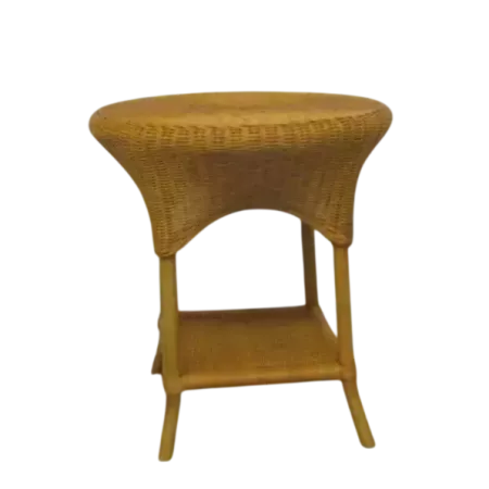 TABLE EN ROTIN