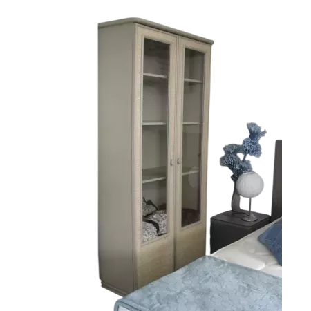 VITRINE EN ROTIN