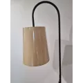 Lampadaire avec Tablette Benton