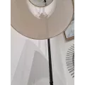 Lampadaire avec Tablette Benton