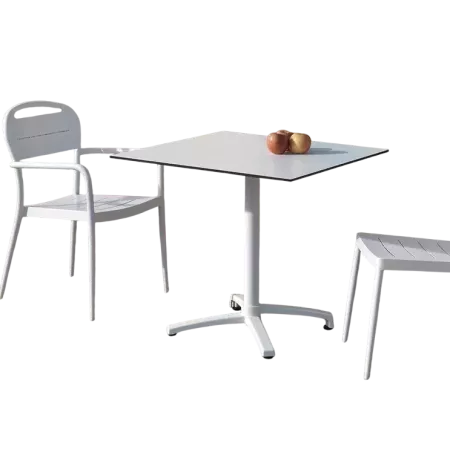 TABLE EXTERIEUR
