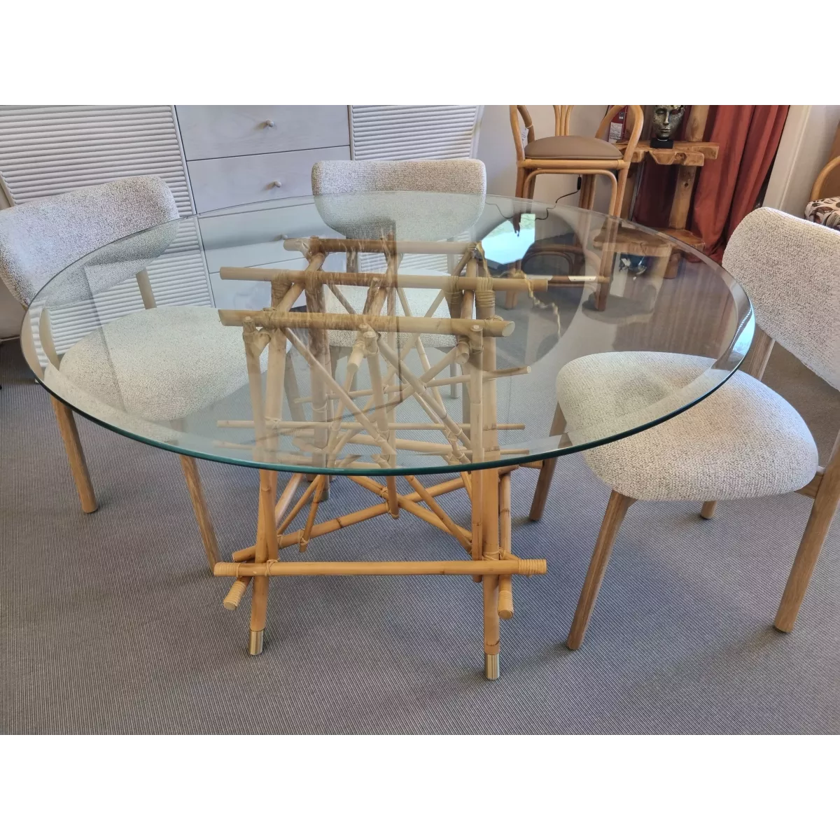 Table en rotin Mikado et verre 120cm