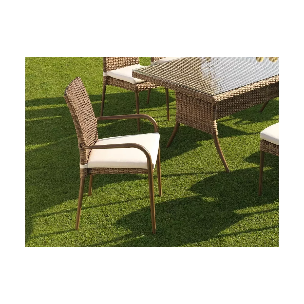 Fauteuil de repas Dakar Résine Chocolat