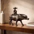 Sculpture Buffle et Paysan