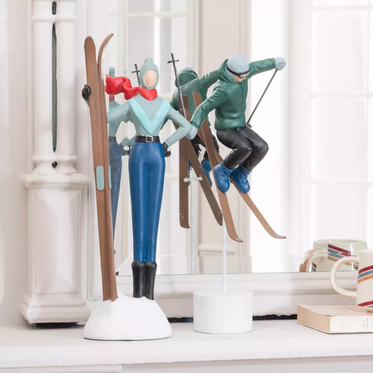 Figurine Skieuse H.40cm